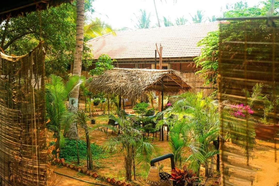 Hotel Patnem palm Garden Goa Patnem Beach Exterior foto